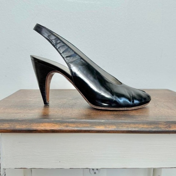 Shoes - Vintage Italian Leather Peeptoe Heel size 8 slingback designer
